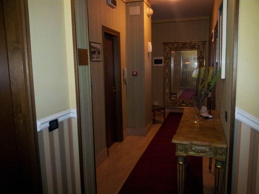 טורינו Hotel Imperial מראה חיצוני תמונה