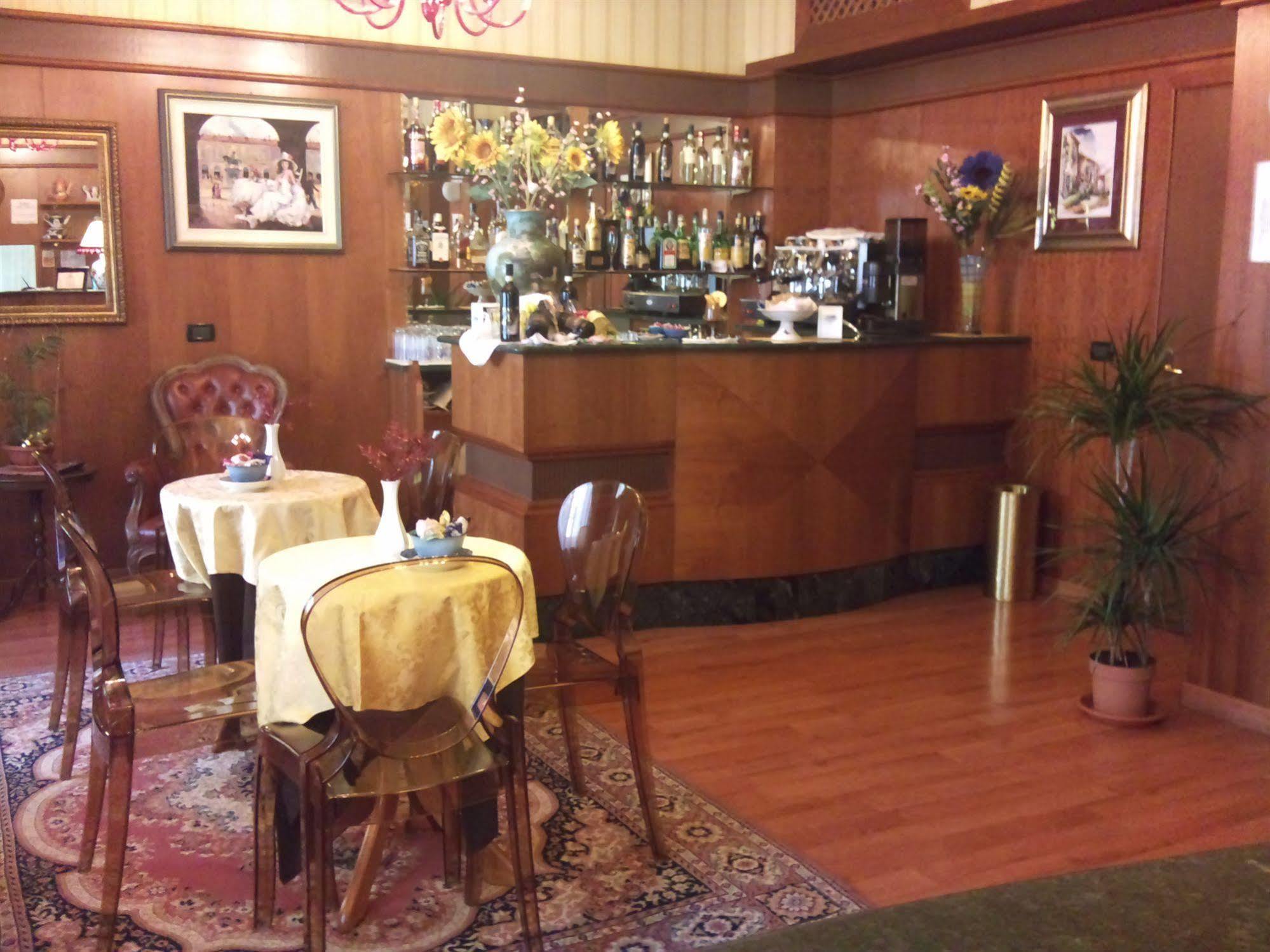 טורינו Hotel Imperial מראה חיצוני תמונה